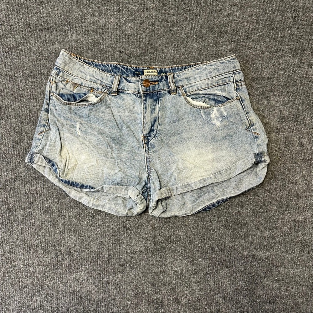Pull&Bear Denim Shorts Womens 24 Light Wash Distressed Rolled Hem Casual Mini